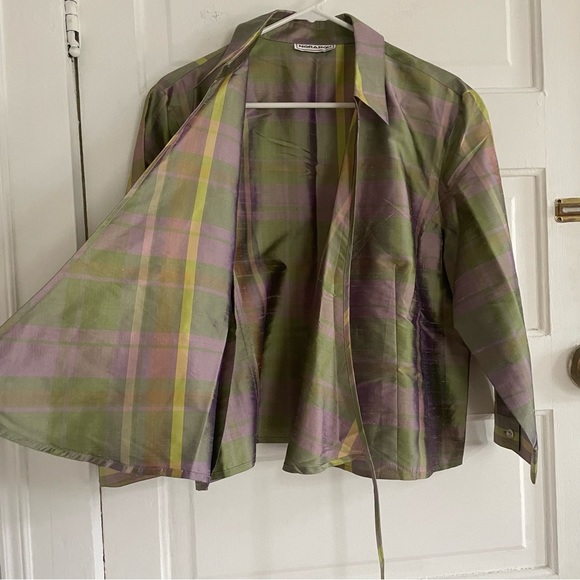 Nora Noh Wrap Top - Picture 3 of 8